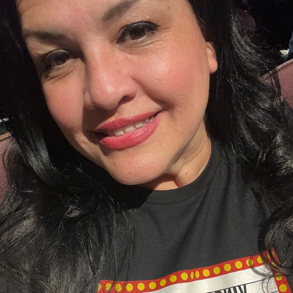 Meet your Posher, Maria - Picture 2 of 8